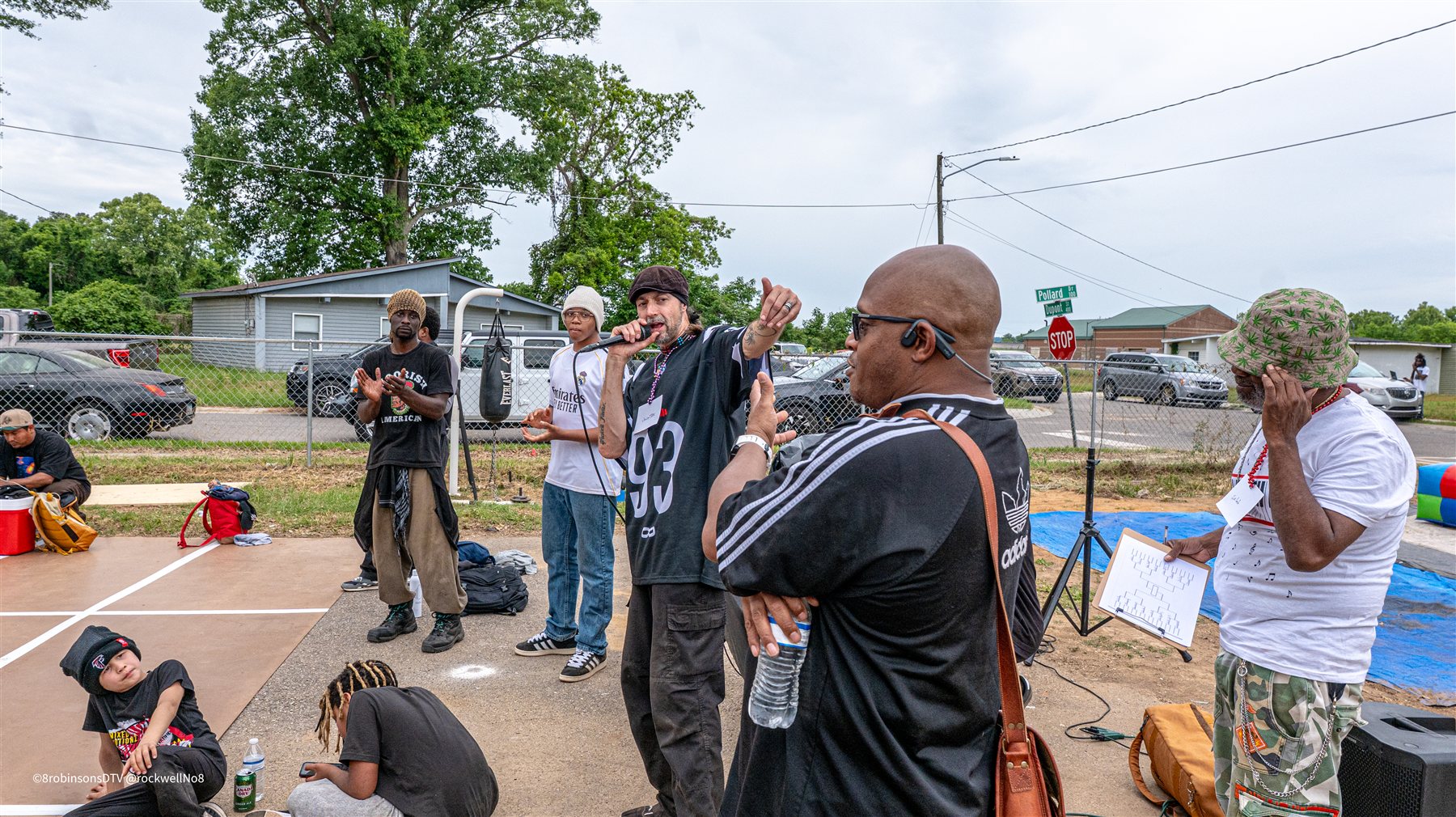 B-Boy Juice speaking to competitors and spectators before a 4BQ breaking battle